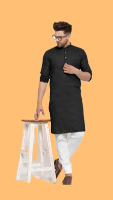 VINAARI Men Solid Straight Kurta(Black)