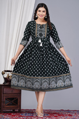 Classy Designer Women Embellished A-line Kurta(Green)
