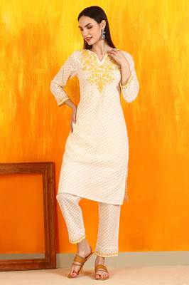 W Women Embroidered Straight Kurta(Beige)