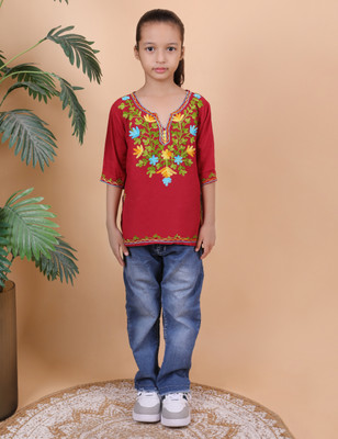 iKRABIB Girls Embroidered Straight Kurta(Pink)
