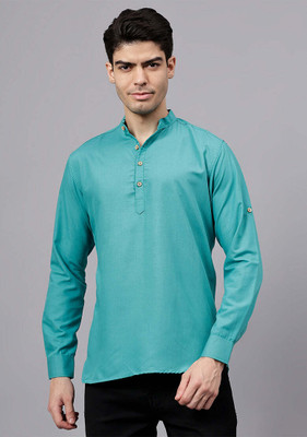 Vashuqi Men Solid Straight Kurta(Gold)