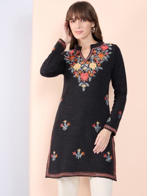 CLAPTON Women Embroidered Pakistani Kurta(Black)