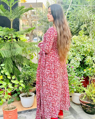 NYALKARAN ENTERPRISE Anarkali Gown(Maroon)