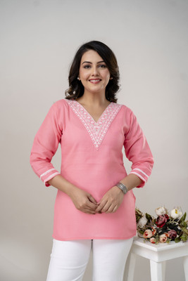 VIRANCHI Women Embroidered, Solid Straight Kurta(Pink)