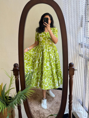 NERKSRE Women Floral Print Flared Kurta(Green)