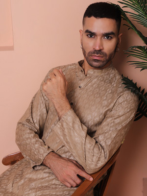 Jompers Men Woven Design Straight Kurta(Brown)