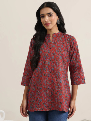 LIBAS Women Floral Print Straight Kurta(Maroon)