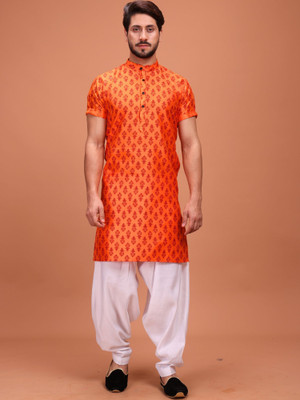 Shiwam Ethnix Men Printed A-line Kurta(Orange)
