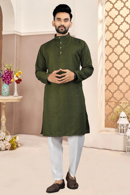 FOXDX Men Solid Straight Kurta(Green)