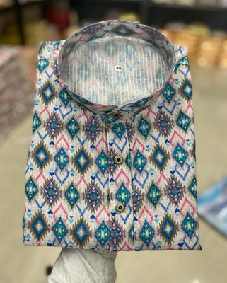 Lazzly Men Printed Straight Kurta(Multicolor)