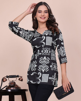 GLAM COUTURE Women Printed Straight Kurta(Black)