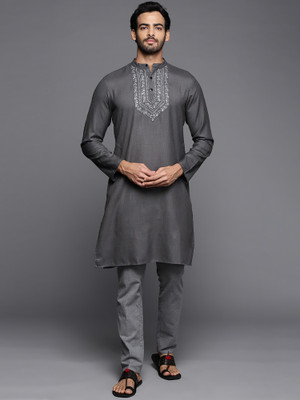 Indo Era Men Embroidered Straight Kurta(Grey)
