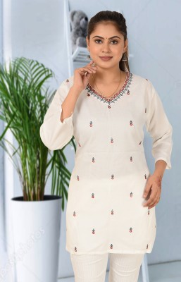 Fashion Bazaar Women Embroidered Straight Kurta(White)