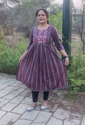 VIMOO Women Embroidered A-line Kurta(Brown)