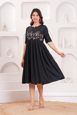 SORTHIYA GROUP Women Fit and Flare Black Below Knee Dress