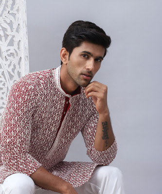 Jompers Men Embroidered Straight Kurta(Maroon)