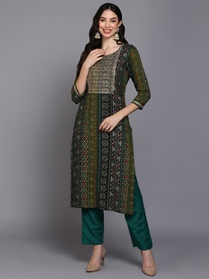 AHIKA Women Embroidered Straight Kurta(Green)