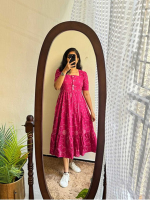 Zwc Women Floral Print Flared Kurta(Pink)