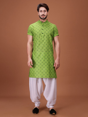 Shiwam Ethnix Men Printed A-line Kurta(Green)