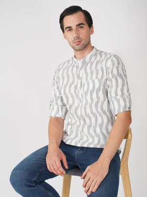 Vastraa Fusion Men Geometric Print Straight Kurta(White)