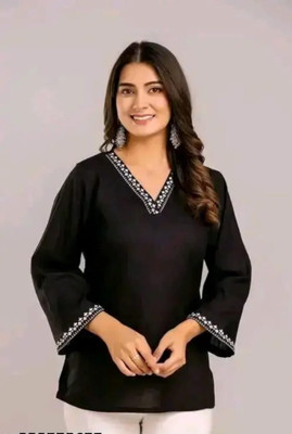 QadriTextile Women Solid Straight Kurta(Black)