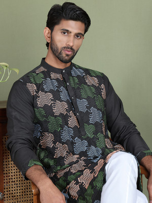 ANOUK Men Embroidered Straight Kurta(Black)
