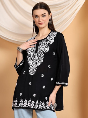 HouseOfTheSukh Women Chikan Embroidery Straight Kurta(Black)