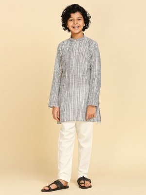 Rajubhai Hargovindas Boys Striped Straight Kurta(Black)