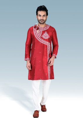 KNETLY Men Embroidered Straight Kurta(Red)