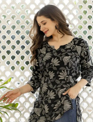 flipFabric Women Embroidered Straight Kurta(Black, Grey)