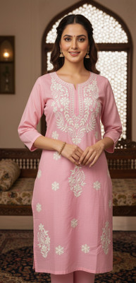 MADIHA CHIKANKARI Women Embroidered Straight Kurta(Purple)