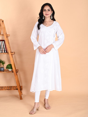 Nazaira Women Chikan Embroidery Anarkali Kurta(White)