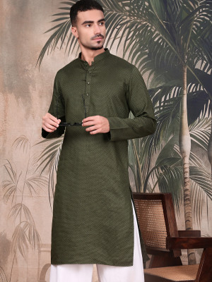 Sangria Men Solid Straight Kurta(Green)