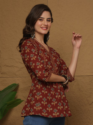 Nayo Women Printed Flared Kurta(Maroon)