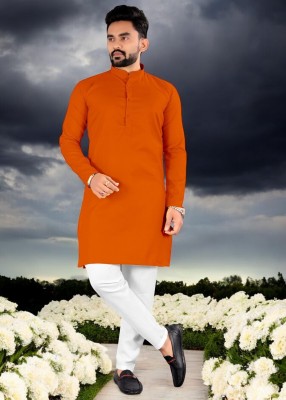 G7 FASHION Men Solid Straight Kurta(Orange)