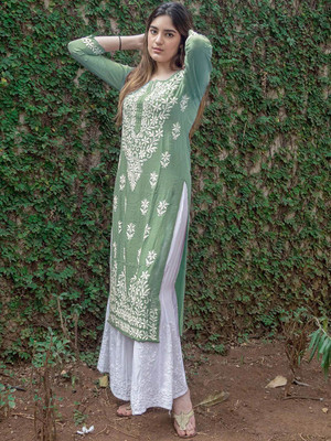 BEAUTYBEATS Women Chikan Embroidery Straight Kurta(Green)