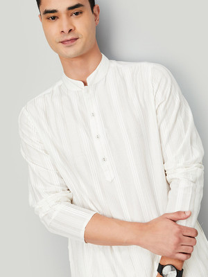 MAX Men Solid Straight Kurta(White)