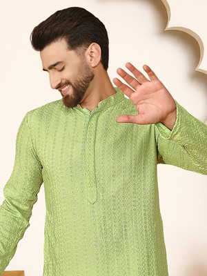 ANOUK Men Embroidered Straight Kurta(Green)