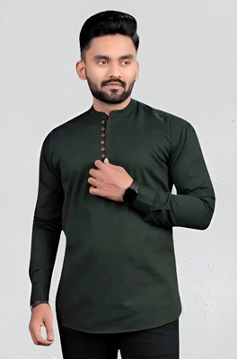 Anupamaa Men Solid Straight Kurta(Green)