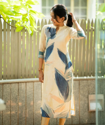 bindudi Women Dyed/Ombre Straight Kurta(Multicolor)