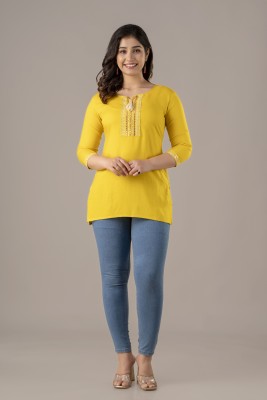 SRISA FASHION Women Embroidered Straight Kurta(Yellow)