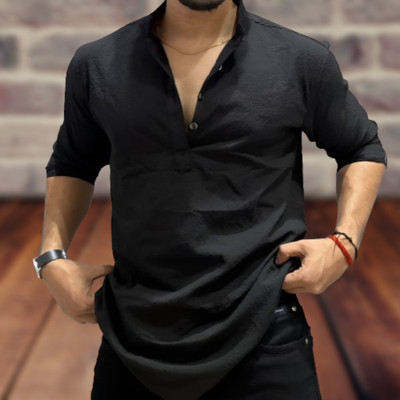 Jayantah Men Self Design Straight Kurta(Black)