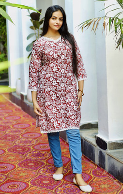 NORTIFASHION Women Printed Straight Kurta(Maroon)