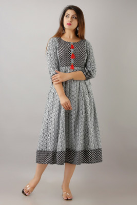 SVARCHI Women Abstract A-line Kurta(White, Black)