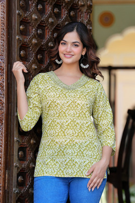 RangSutraa Women Floral Print Straight Kurta(Green)