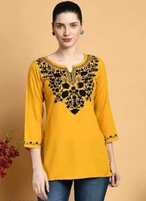 IJAYA Women Embroidered Straight Kurta(Yellow)