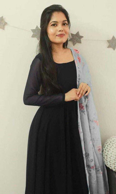 gnesha Women Solid Anarkali Kurta(Black)