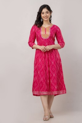 Vnyashri Women Embroidered Anarkali Kurta(Pink)