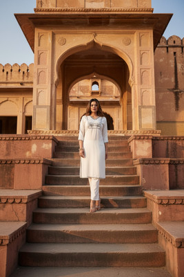 Sita Ramam Fashion Women Embroidered Straight Kurta(White)