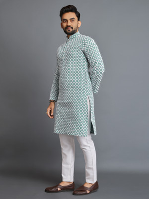 Krishiv Men Chikan Embroidery Straight Kurta(Green)